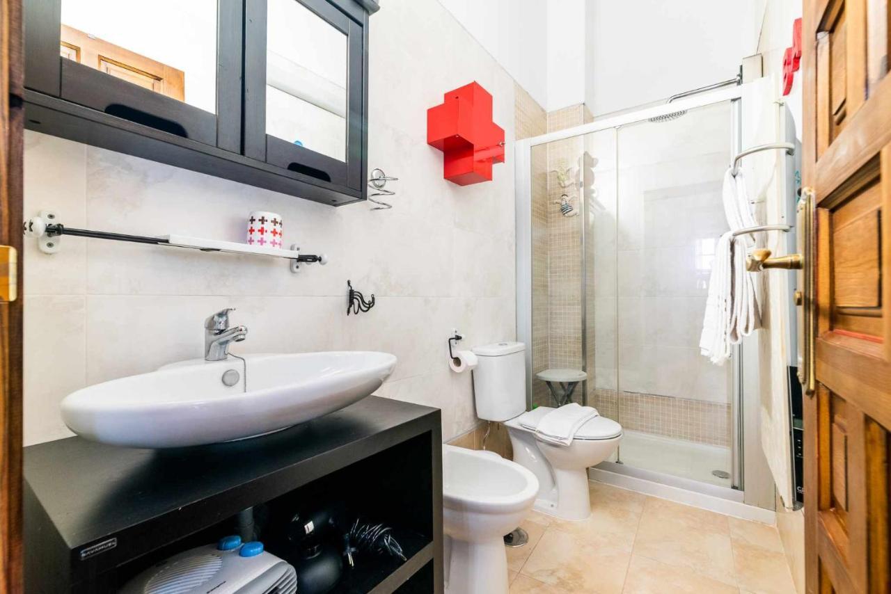 Comodo Y Moderno Apartamento Centro Гранада Экстерьер фото